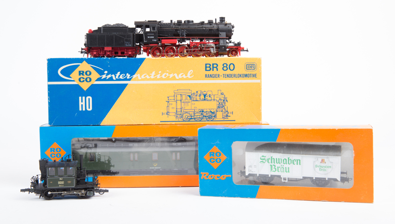 A quantity of HO Railway. By Ro-Co, Lima, Jouef etc. Including; 5x tender locos; A DB Class 58 2-