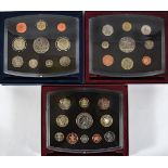 UK Proof sets (5): 2000, £5 to 1p (10 coins) in plastic display stand (no box); 2001, £5 to 1p (10