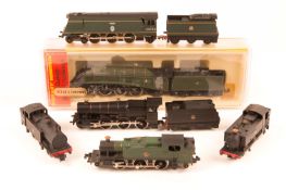 6 N gauge steam locomotives. Minitrix BR class A4 4-6-2 tender locomotive Mallard 60022 in lined
