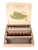 A set of Darstaed Trains de Luxe “Set of Traditional O Gauge Coaches”. A part set of 2 GWR