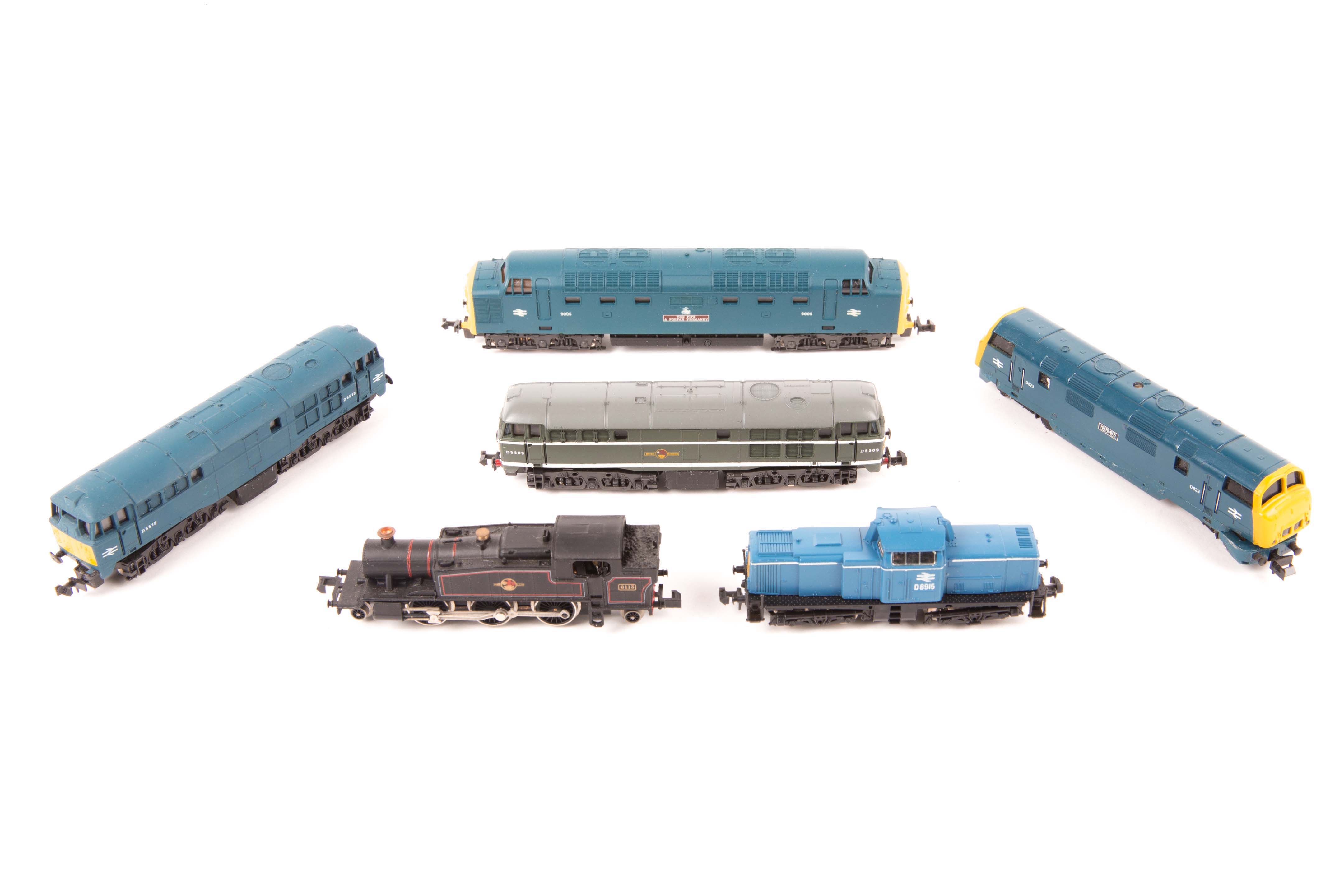 6 N gauge diesel / diesel electric locomotives. Lima - 2x BR Class 31 A1A-A1A diesel locomotive