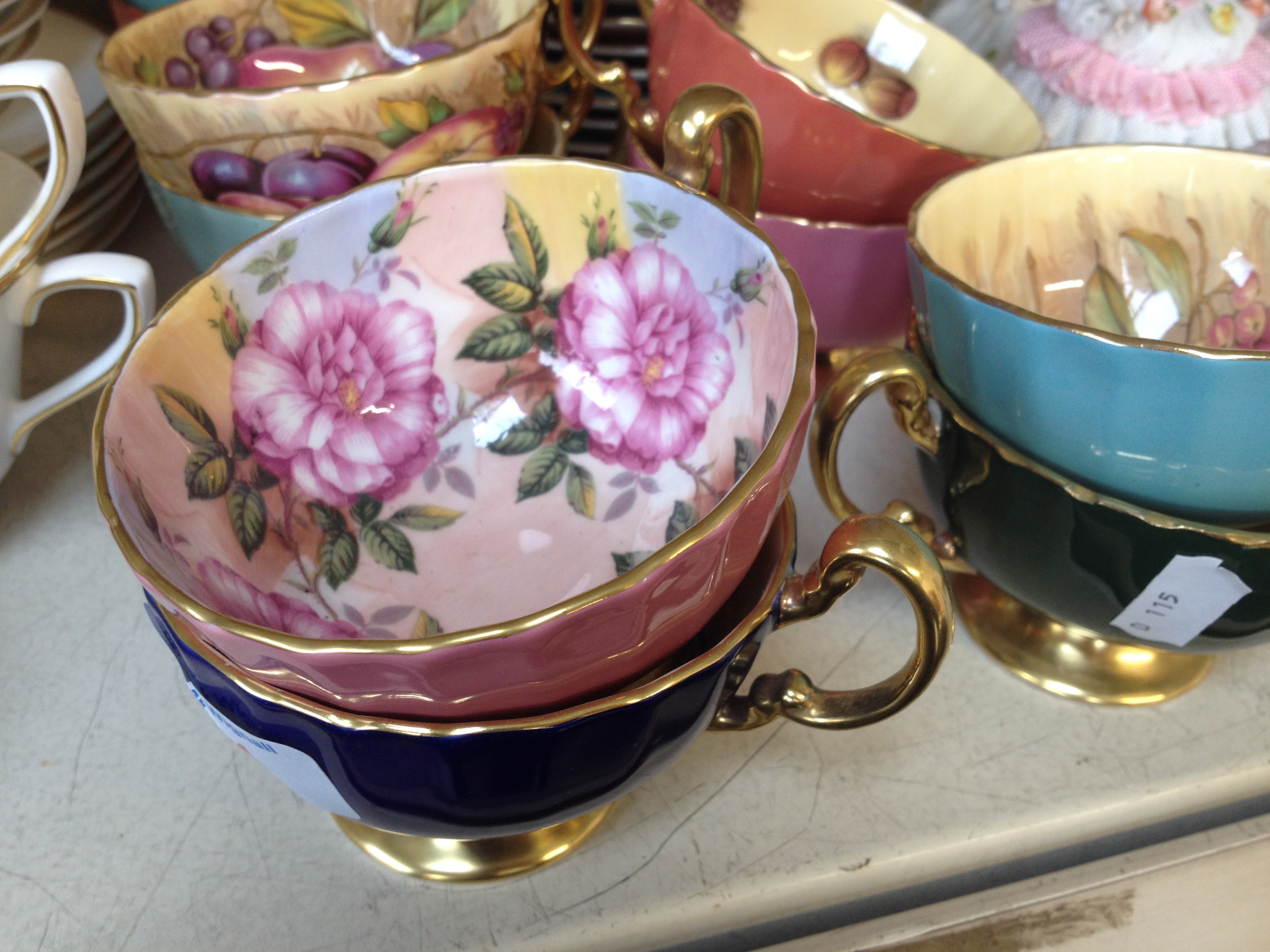 AYNSLEY COLOURED FLORAL INTERIOR CUPS AND SAUCERS - Image 2 of 5
