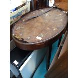 AN INLAID OVAL OCCASIONAL TABLE