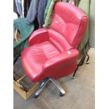 RED LEATHER SWIVEL CHAIR. W68CM