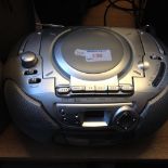 PORTABLE CD PLAYER