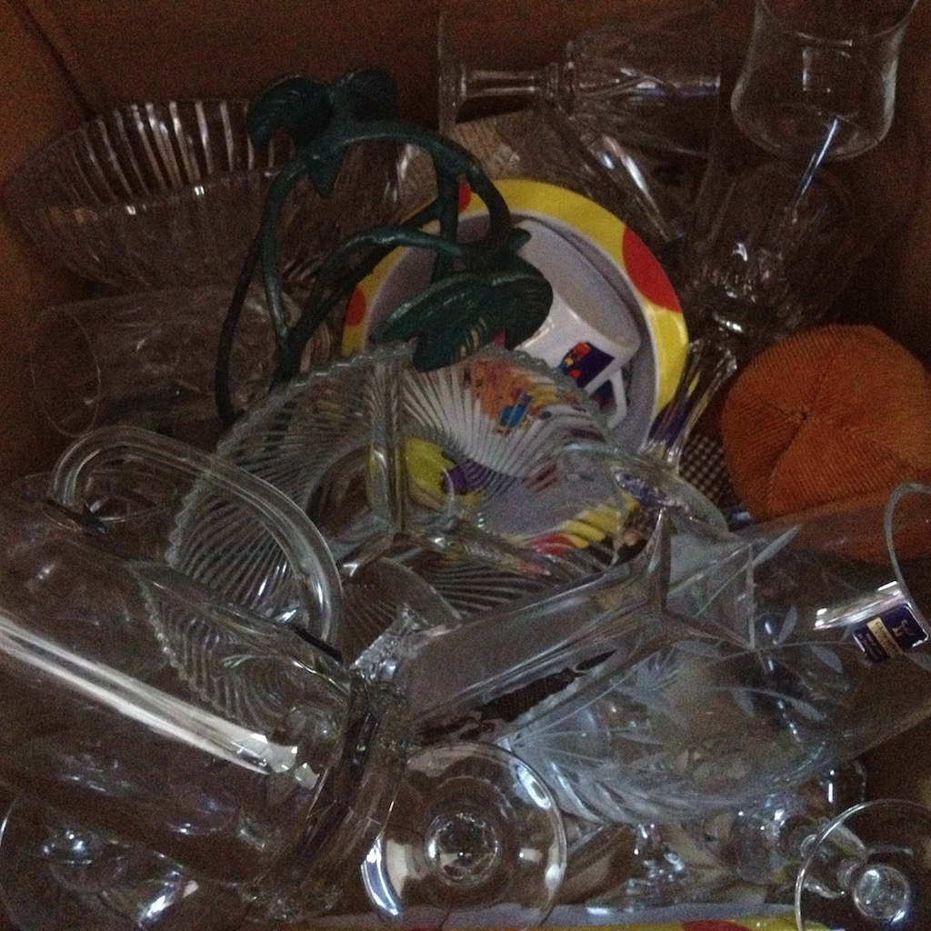 BOX OF GLASSWARE