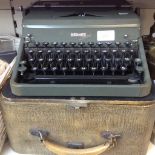 HERMES TYPEWRITER IN CASE G2