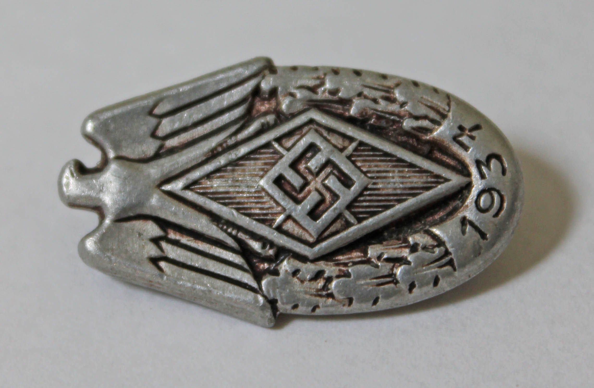 German WWII Nazi medals and badges including an eastern front medal. - Image 3 of 3