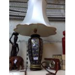 MODERN POT TABLE LAMP AND SHADE. 76CM D5