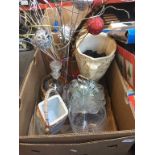BOX INCLUDING GLASS BOWL, POTTERY VASE, CAKE STAND