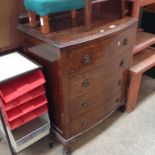 AN OAK CHEST OF 4 DRAWERS