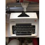 PORTABLE TYPE WRITER