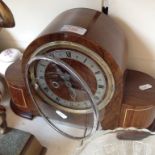 WALNUT CHIMING MANTEL CLOCK E3