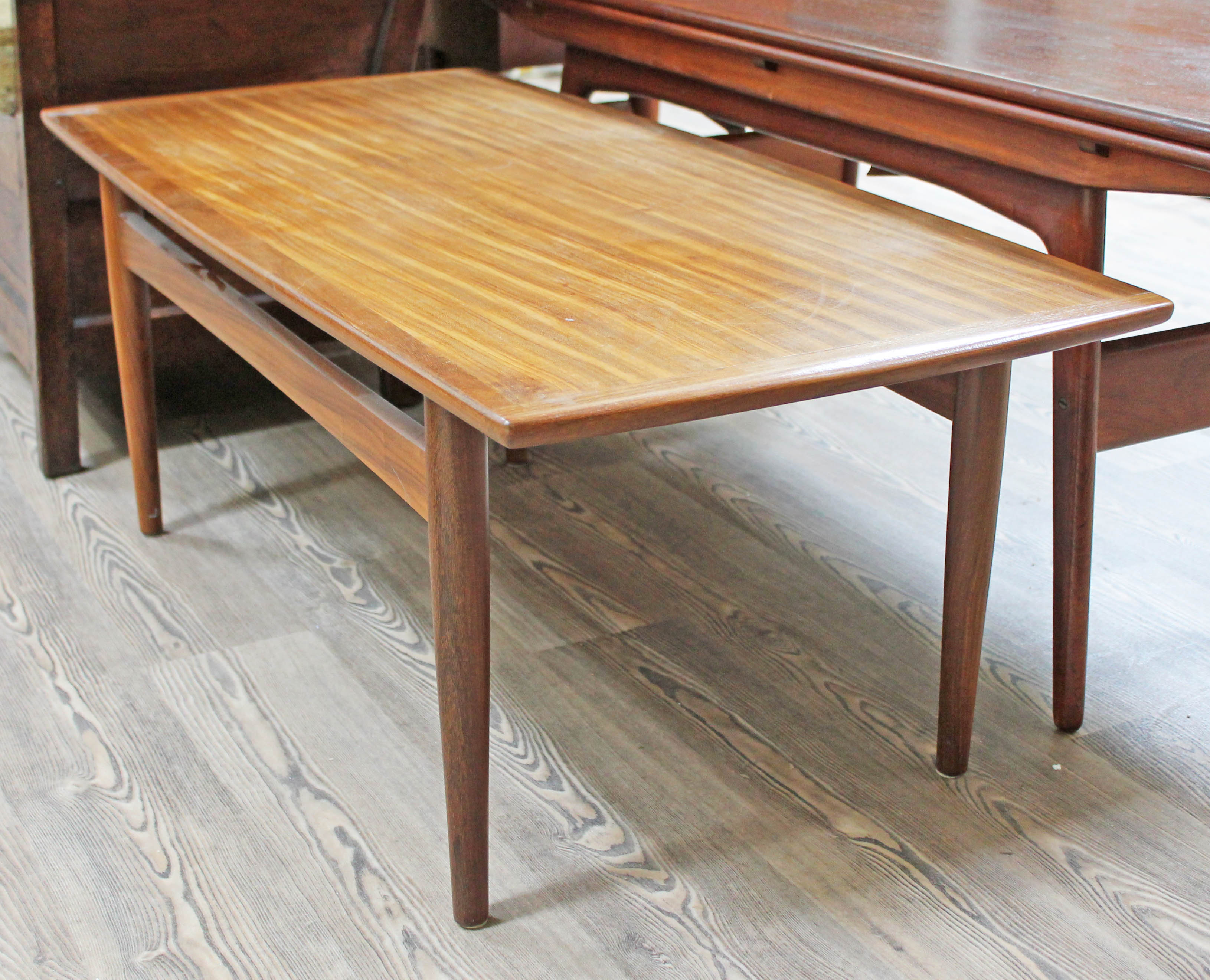 A G-Plan teak coffee table, length 117.5cm.