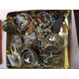 TIN OF COSTUME JEWELLERY C