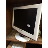 SAMSUNG 19'' WHITE FLAT SCREEN LCD TV