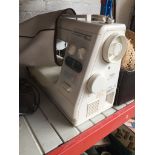 JANOME' ELECTRIC SEWING MACHINE