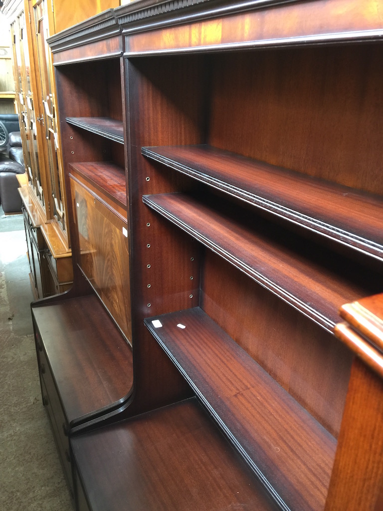 A PAIR OF REPRODUCTION BOOKCASES