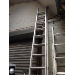 LARGE ALUMINIUM EXTENDING LADDERS