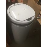 RUSSELL HOBBS WASTE BIN (SENSOR ACTIVATED)