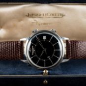 A RARE GENTLEMAN'S STAINLESS STEEL JAEGER LECOULTRE MEMOVOX AUTOMATIC ALARM WRIST WATCH CIRCA