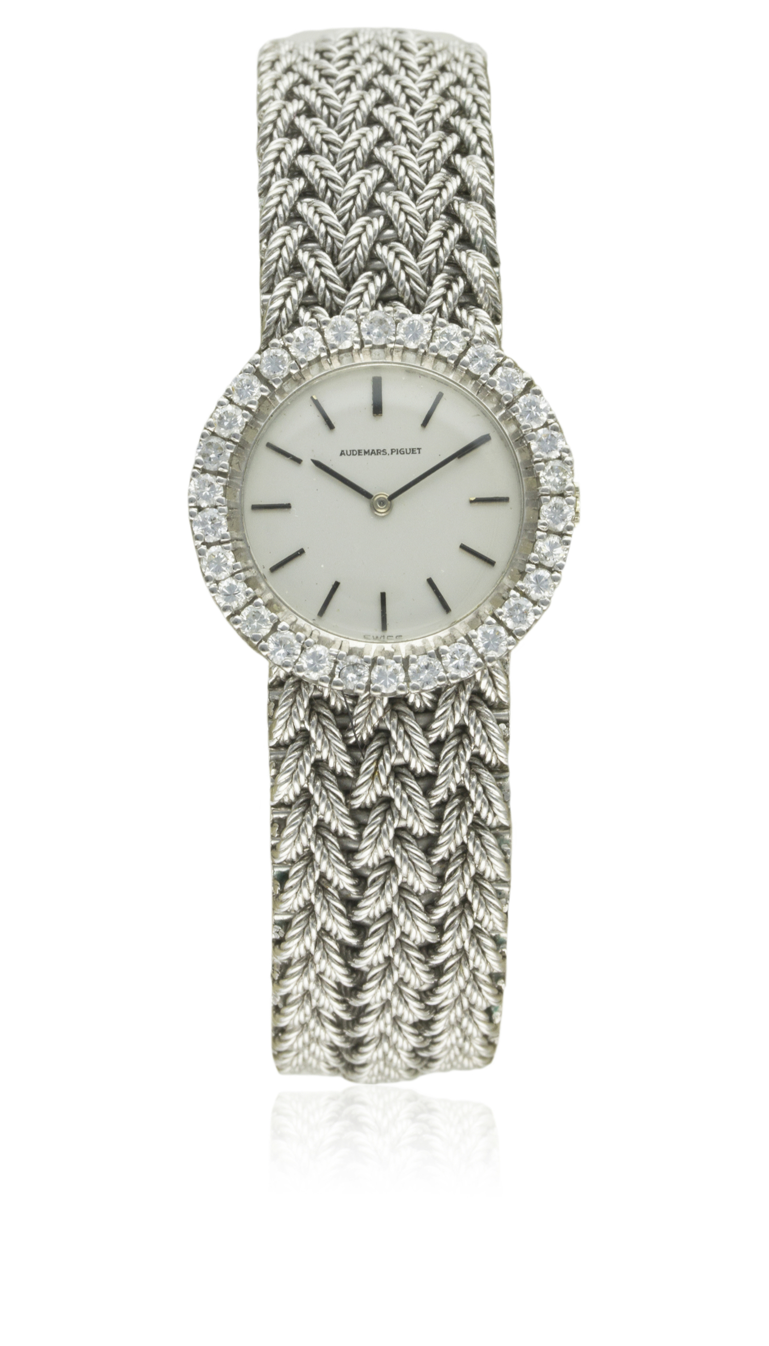 A FINE LADIES 18K SOLID WHITE GOLD & DIAMOND AUDEMARS PIGUET BRACELET WATCH CIRCA 1970s D: Silver