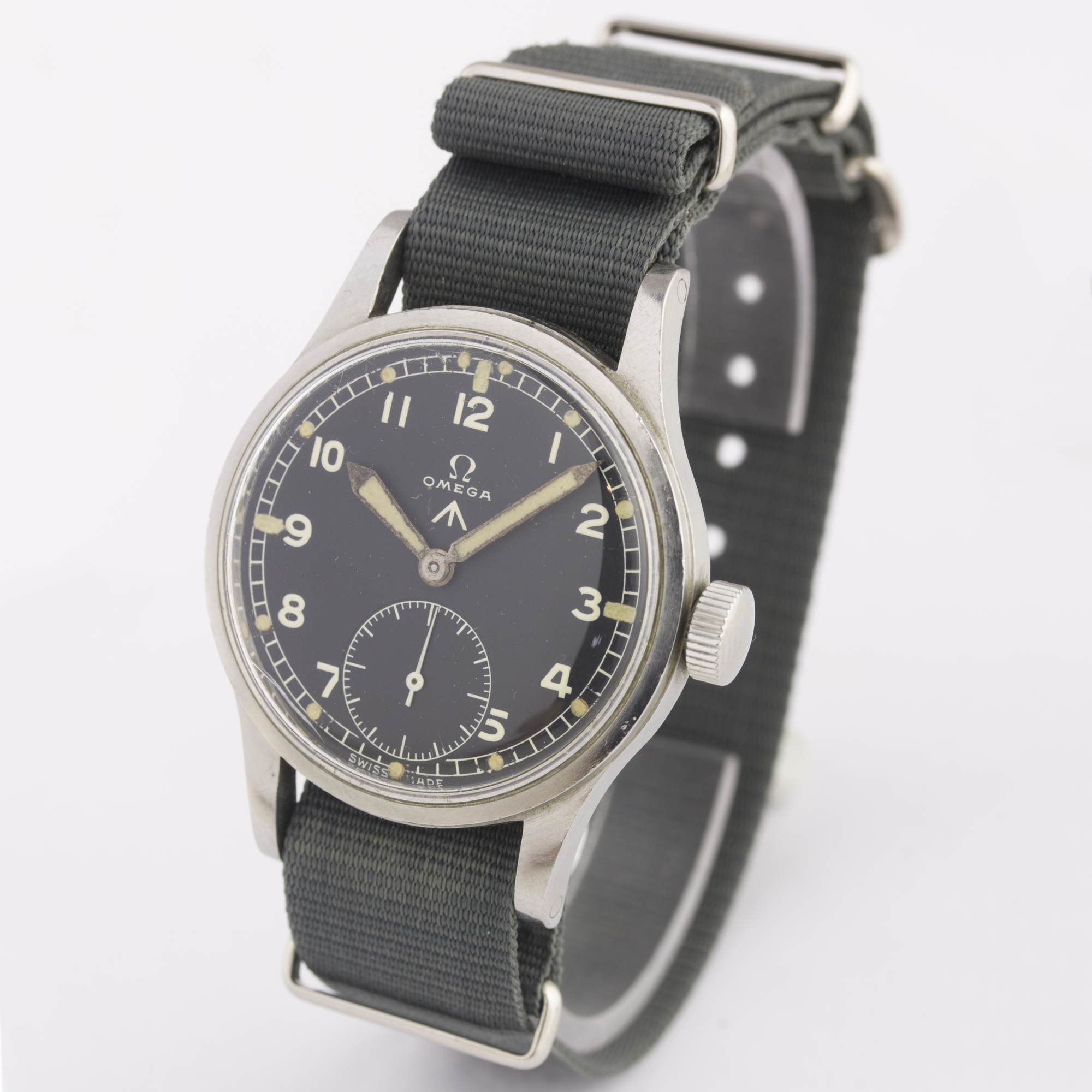 A GENTLEMAN'S STAINLESS STEEL BRITISH MILITARY OMEGA W.W.W. WRIST WATCH CIRCA 1947, PART OF THE " - Image 4 of 8