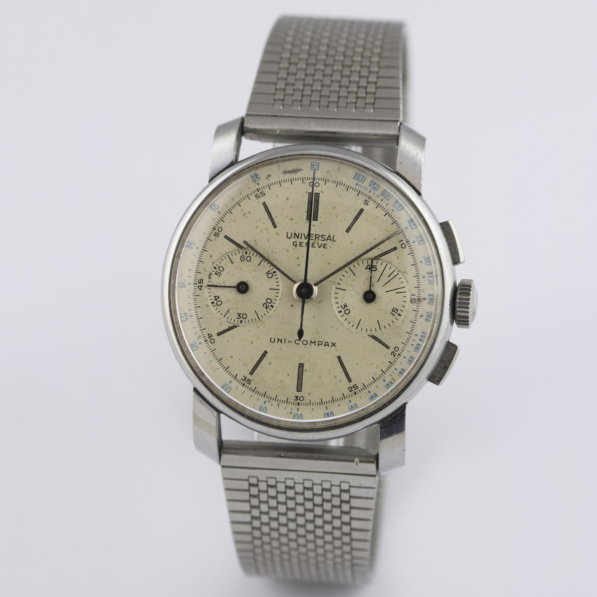 A GENTLEMAN'S STAINLESS STEEL UNIVERSAL GENEVE UNI COMPAX CHRONOGRAPH WRIST WATCH CIRCA 1940s D: - Image 2 of 8