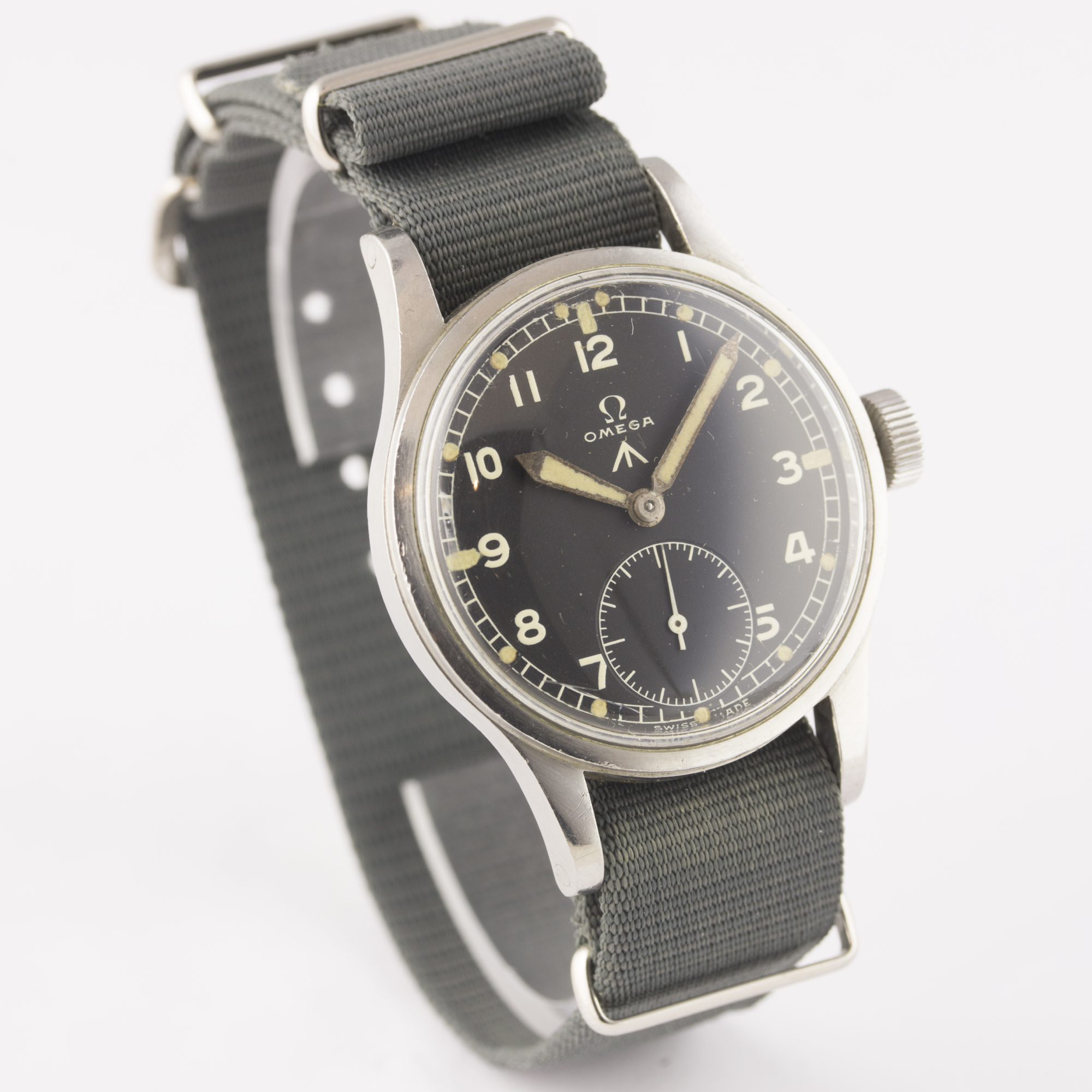 A GENTLEMAN'S STAINLESS STEEL BRITISH MILITARY OMEGA W.W.W. WRIST WATCH CIRCA 1947, PART OF THE " - Image 5 of 8