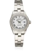 A LADIES STAINLESS STEEL ROLEX OYSTER PERPETUAL DATEJUST BRACELET WATCH CIRCA 1995, REF. 69240 D: