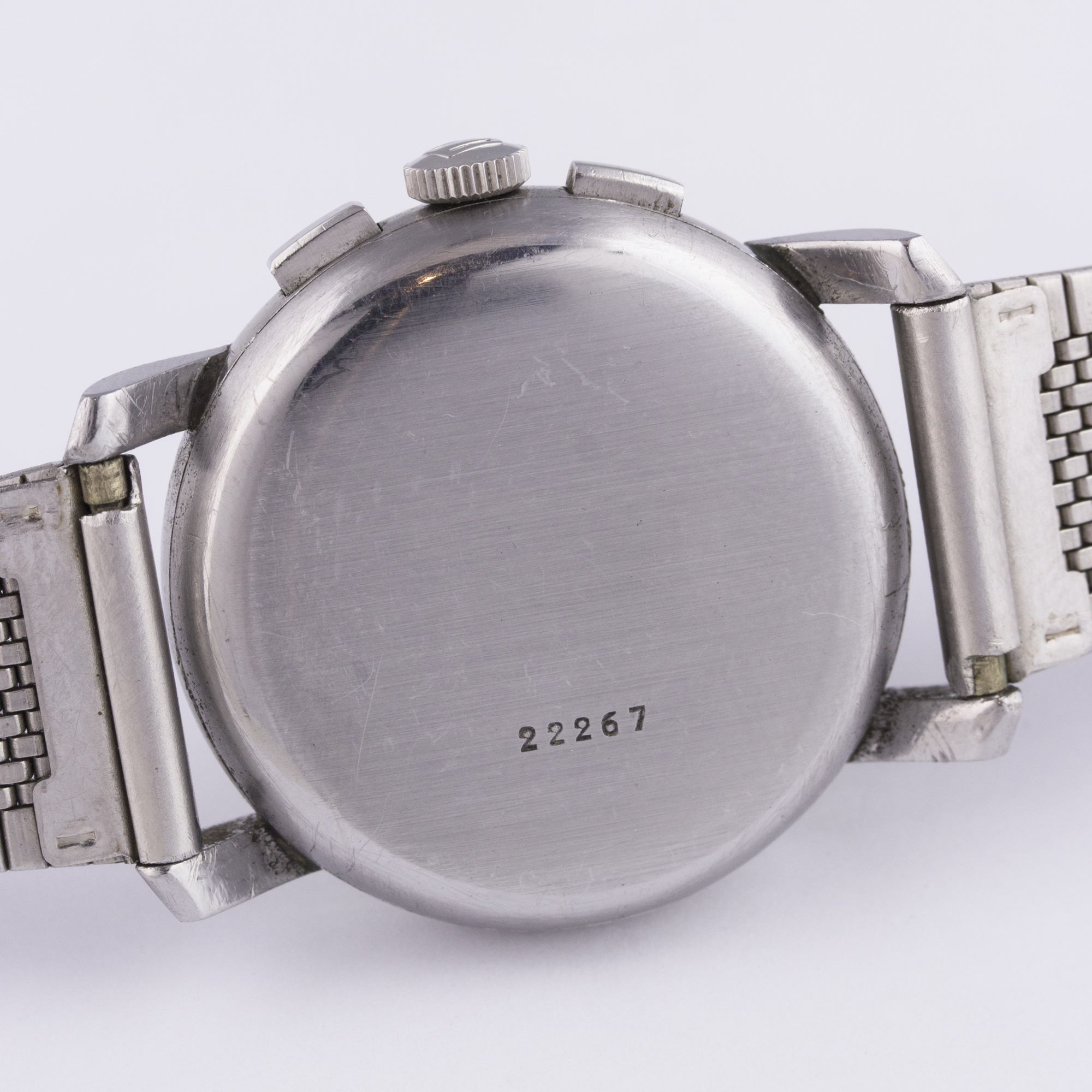 A GENTLEMAN'S STAINLESS STEEL UNIVERSAL GENEVE UNI COMPAX CHRONOGRAPH WRIST WATCH CIRCA 1940s D: - Image 6 of 8