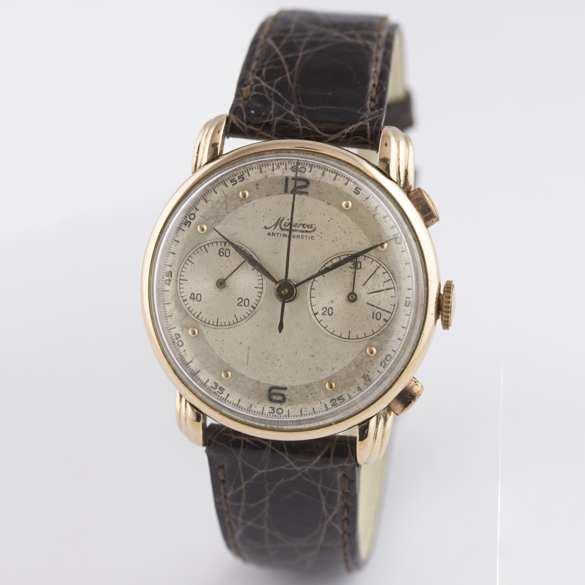 A GENTLEMAN'S 18K SOLID PINK GOLD MINERVA CHRONOGRAPH WRIST WATCH CIRCA 1950s D: Two tone silver - Image 2 of 8