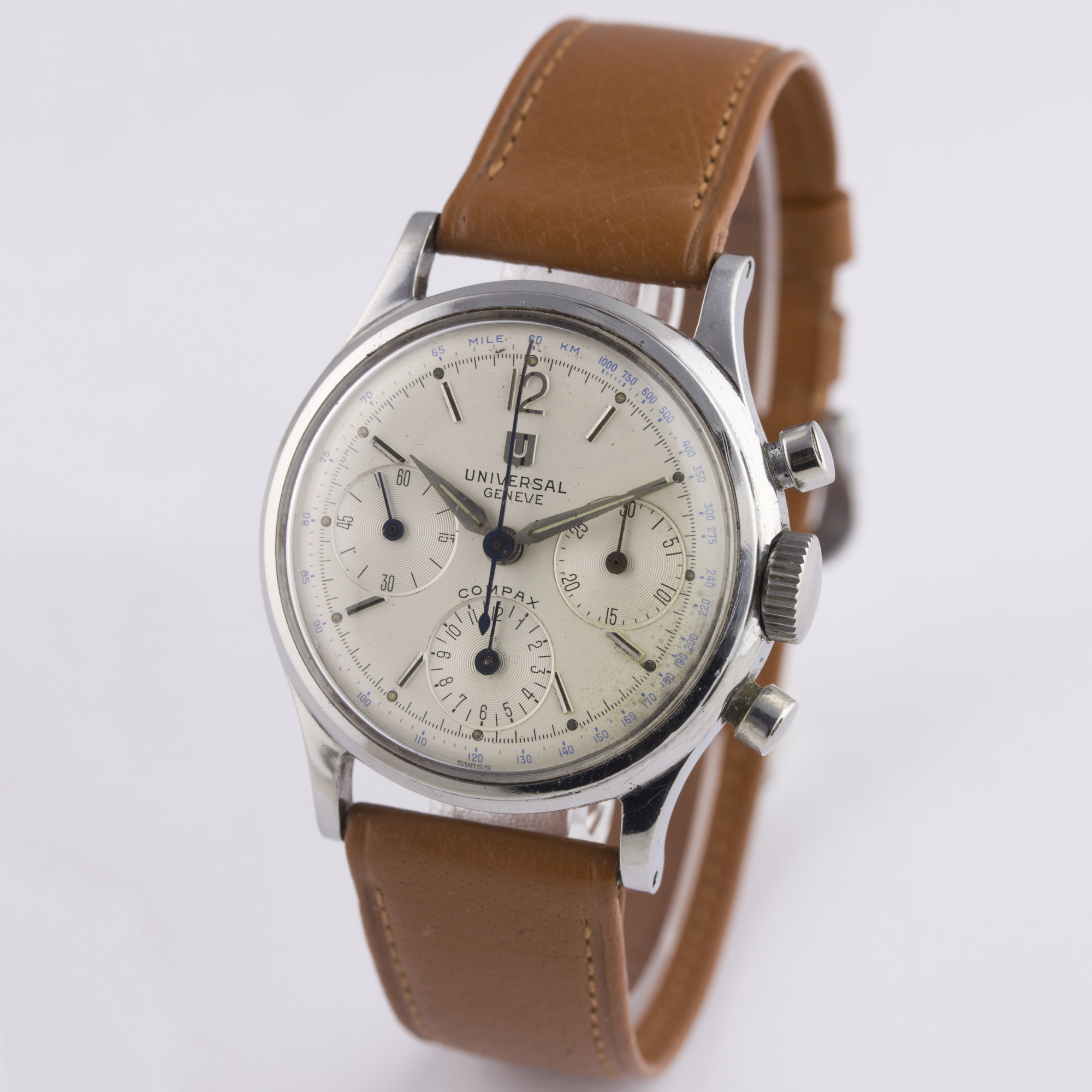A RARE GENTLEMAN'S STAINLESS STEEL UNIVERSAL GENEVE COMPAX CHRONOGRAPH WRIST WATCH CIRCA 1950s, REF. - Image 4 of 8