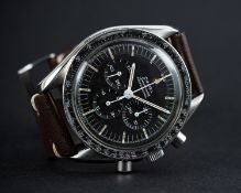 A RARE GENTLEMAN'S STAINLESS STEEL OMEGA SPEEDMASTER PROFESSIONAL CHRONOGRAPH WRIST WATCH CIRCA