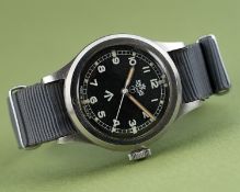 A VERY RARE GENTLEMAN'S STAINLESS STEEL BRITISH MILITARY SMITHS DE LUXE RAF PILOTS WRIST WATCH DATED