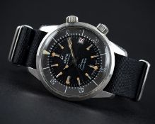 A RARE GENTLEMAN'S STAINLESS STEEL ENICAR SHERPA SUPER DIVE AUTOMATIC DIVERS WRIST WATCH CIRCA 1966,