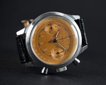 A RARE GENTLEMAN'S LARGE SIZE STAINLESS STEEL DOXA CHRONOGRAPH WRIST WATCH CIRCA 1940s, WITH