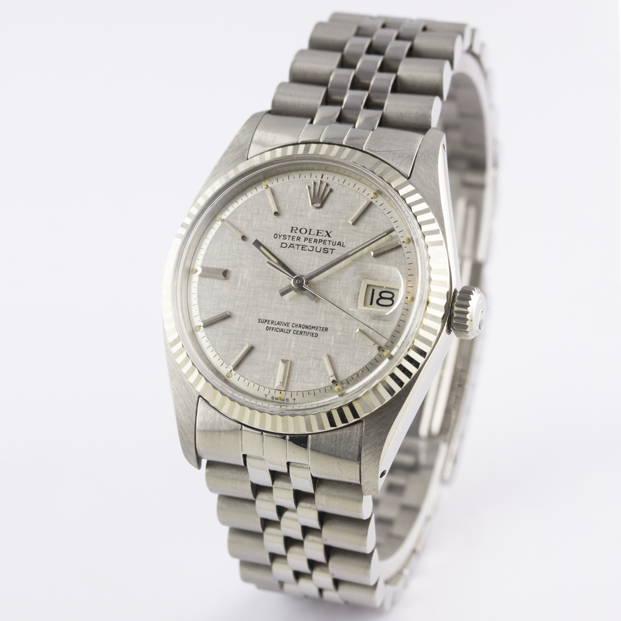 A GENTLEMAN'S STEEL & WHITE GOLD ROLEX OYSTER PERPETUAL DATEJUST BRACELET WATCH CIRCA 1977, REF. - Image 4 of 9