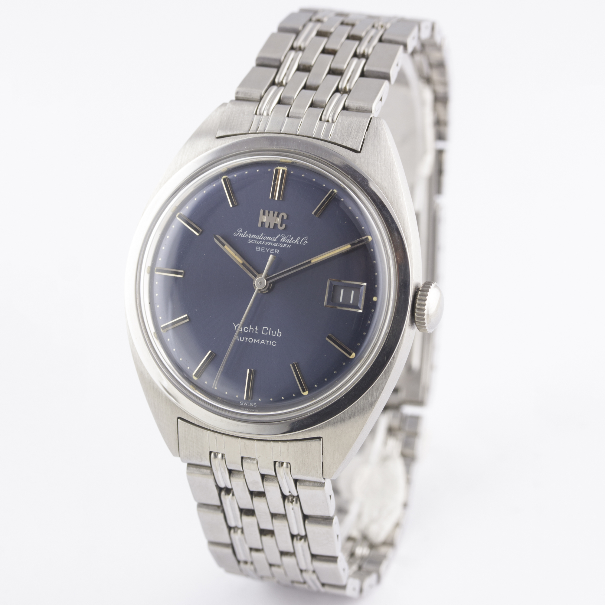 A RARE GENTLEMAN'S STAINLESS STEEL IWC YACHT CLUB AUTOMATIC BRACELET WATCH CIRCA 1971, REF. R811 - Image 4 of 11