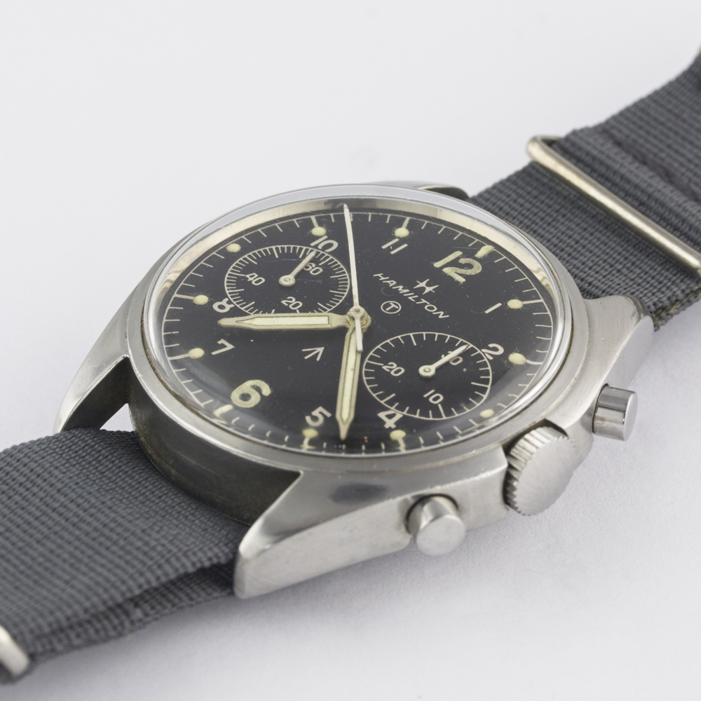 A GENTLEMAN'S STAINLESS STEEL BRITISH MILITARY HAMILTON RAF PILOTS CHRONOGRAPH WRIST WATCH DATED - Image 4 of 11