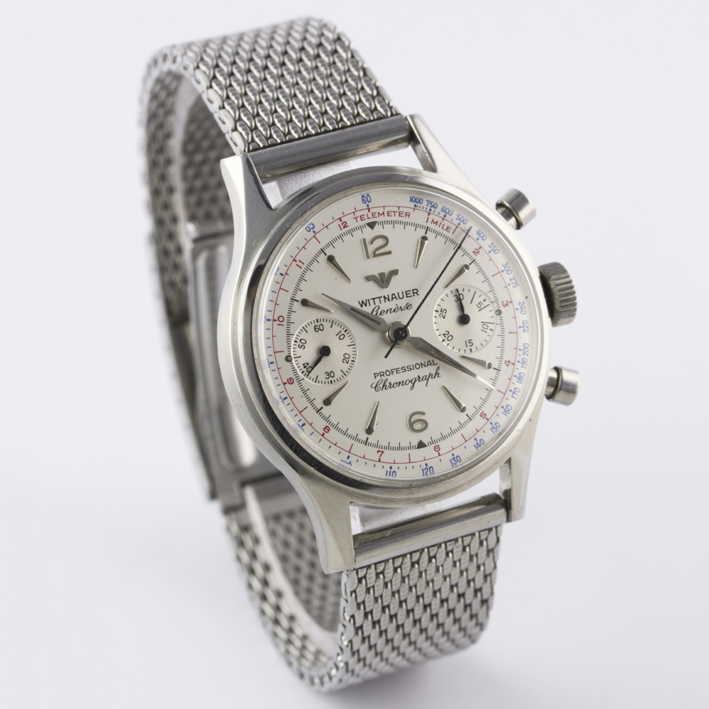 A GENTLEMAN'S STAINLESS STEEL WITTNAUER PROFESSIONAL CHRONOGRAPH BRACELET WATCH CIRCA 1960s, REF. - Image 6 of 11