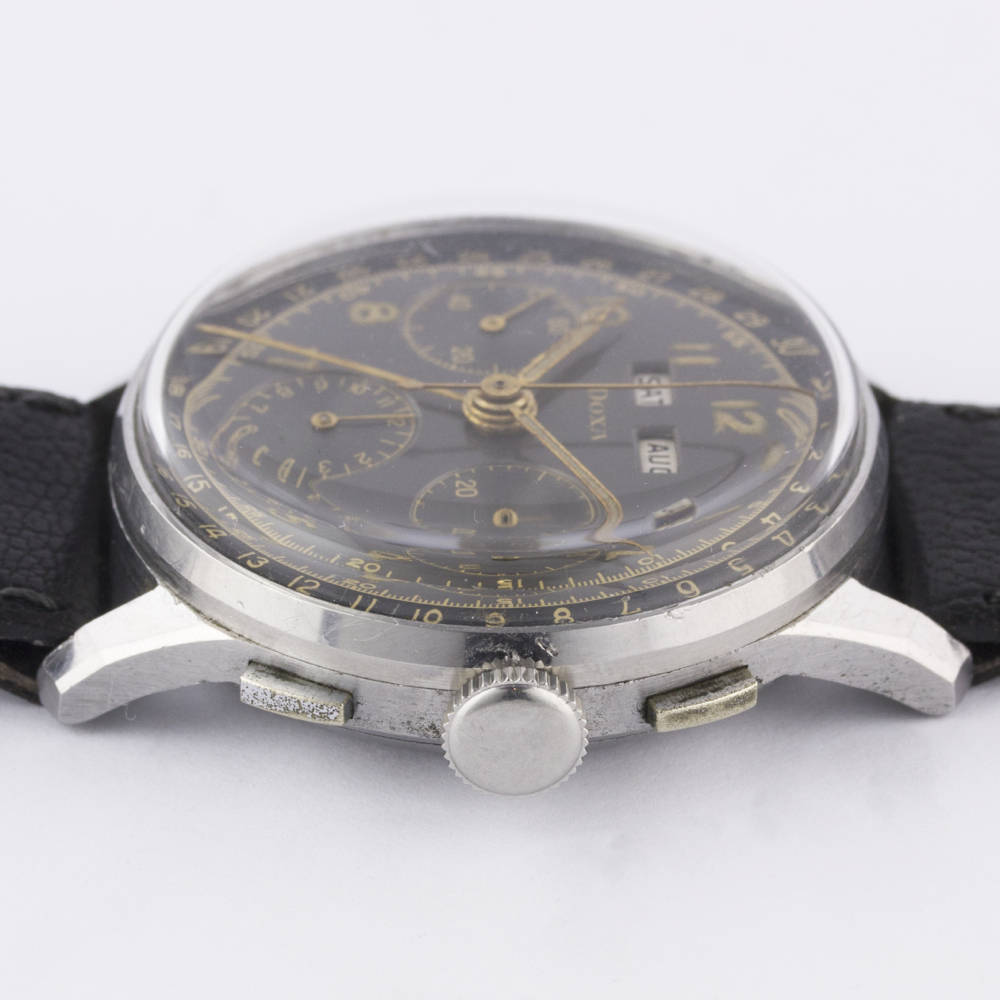 A RARE GENTLEMAN'S STAINLESS STEEL DOXA TRIPLE CALENDAR CHRONOGRAPH WRIST WATCH CIRCA 1940s, WITH - Image 11 of 12