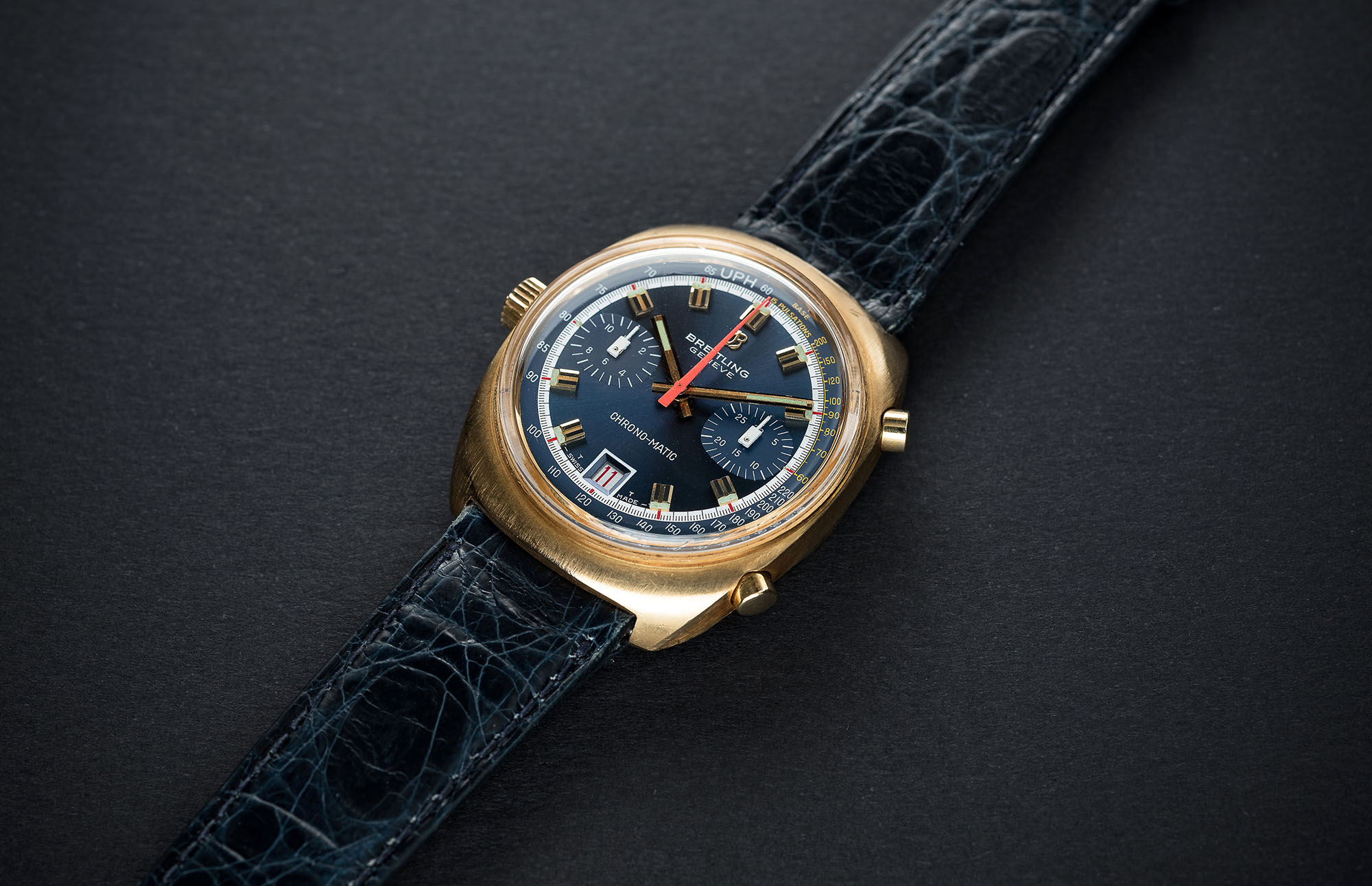 A RARE GENTLEMAN'S 18K SOLID GOLD BREITLING CHRONO MATIC CHRONOGRAPH WRIST WATCH CIRCA 1972, REF. - Image 2 of 2