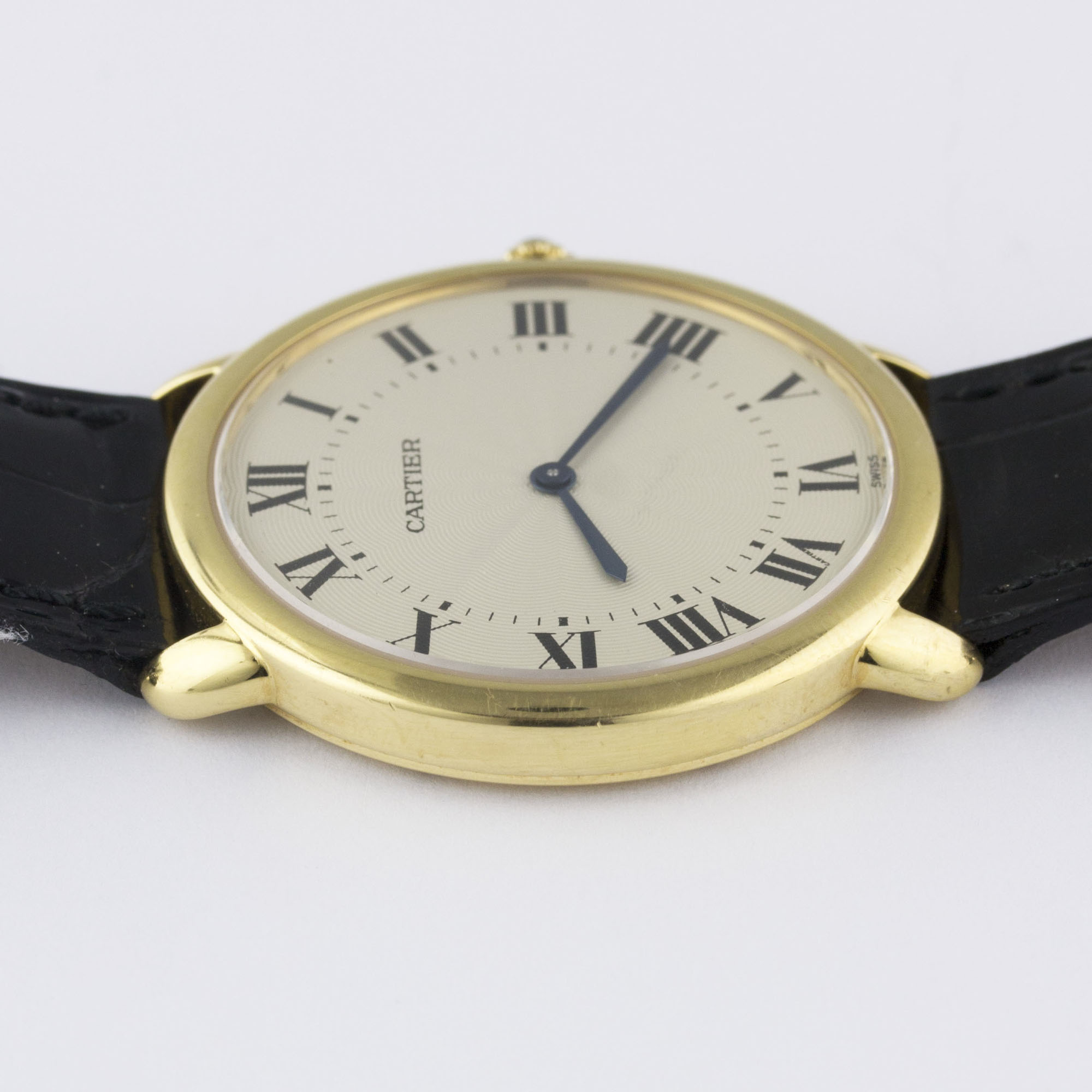 A GENTLEMAN'S 18K SOLID GOLD CARTIER RONDE LOUIS MECANIQUE WRIST WATCH CIRCA 2000, REF. 0900 1 - Image 9 of 10