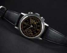 A RARE GENTLEMAN'S LARGE SIZE STAINLESS STEEL DOXA CHRONOGRAPH WRIST WATCH CIRCA 1940s, WITH GLOSS