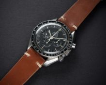 A VERY RARE GENTLEMAN'S STAINLESS STEEL OMEGA SPEEDMASTER PROFESSIONAL CHRONOGRAPH WRIST WATCH CIRCA