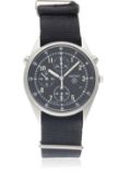 A GENTLEMAN'S STAINLESS STEEL BRITISH MILITARY SEIKO "GEN 2" RAF PILOTS WRIST WATCH DATED 1993, REF.