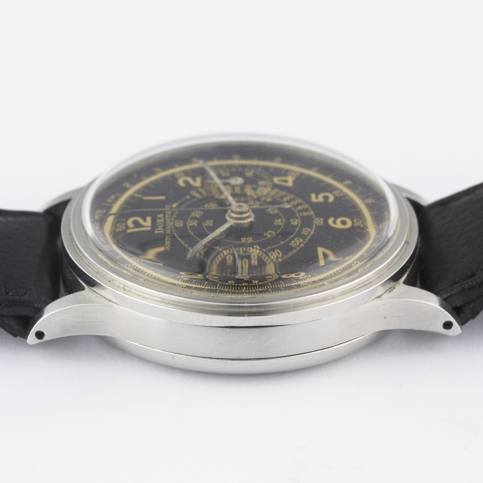 A RARE GENTLEMAN'S LARGE SIZE STAINLESS STEEL DOXA CHRONOGRAPH WRIST WATCH CIRCA 1940s, WITH GLOSS - Image 11 of 11