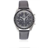 A GENTLEMAN'S STAINLESS STEEL OMEGA SPEEDMASTER PROFESSIONAL CHRONOGRAPH WRIST WATCH DATED 1988,