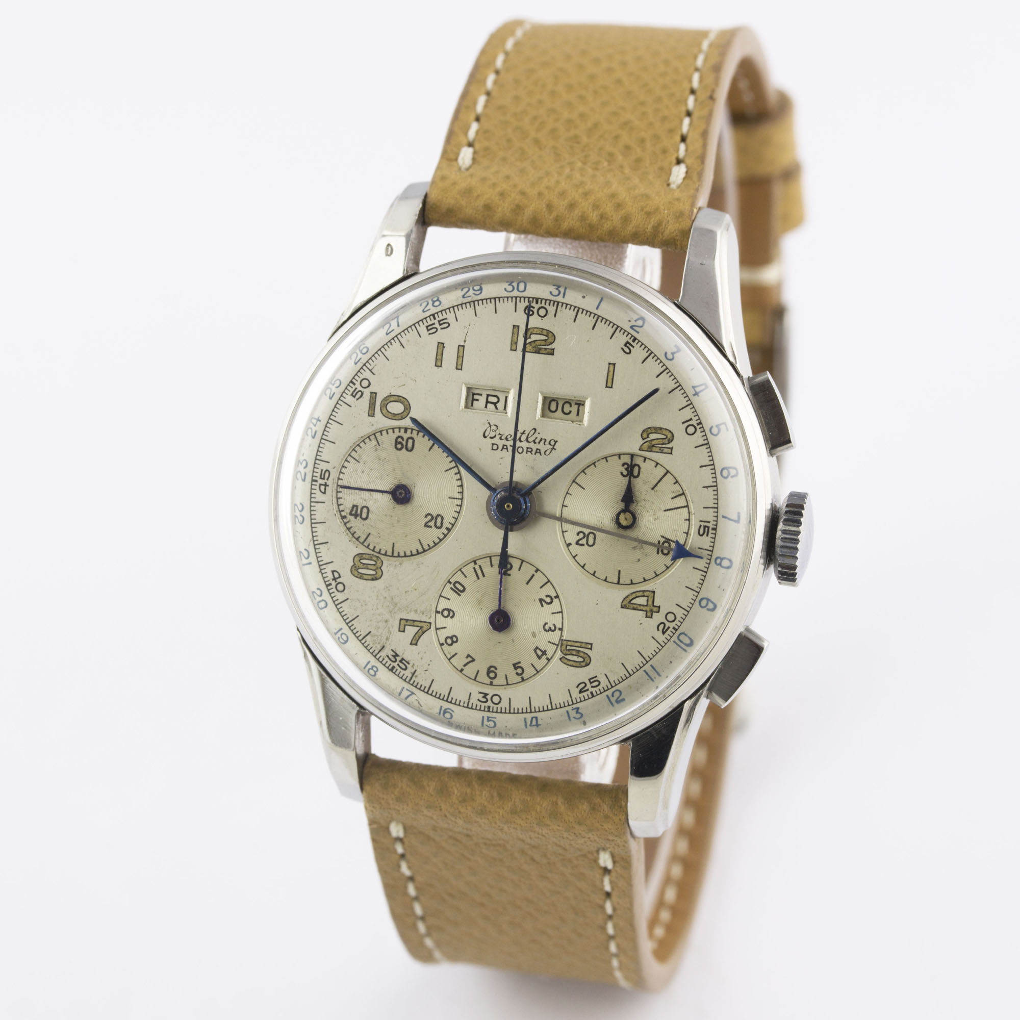 A RARE GENTLEMAN'S STAINLESS STEEL BREITLING DATORA TRIPLE CALENDAR CHRONOGRAPH WRIST WATCH CIRCA - Image 5 of 11